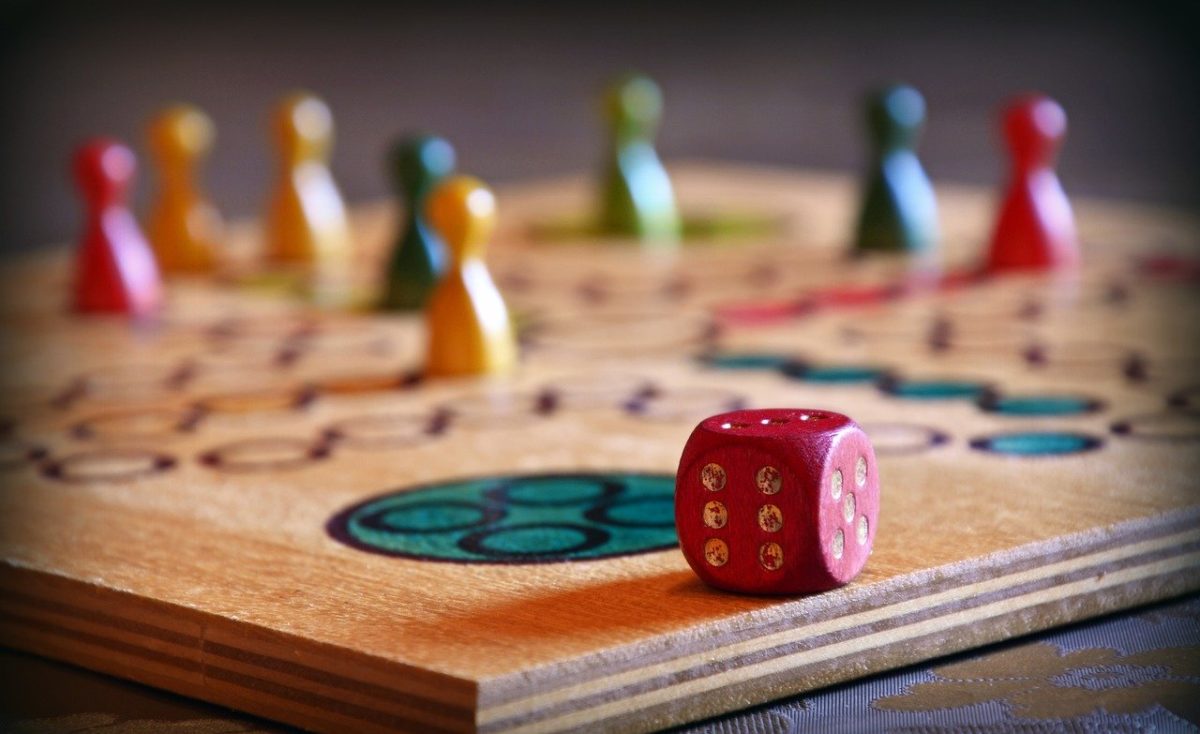 Spiele gegen Langeweile Spieletipps für mehr Abwechslung